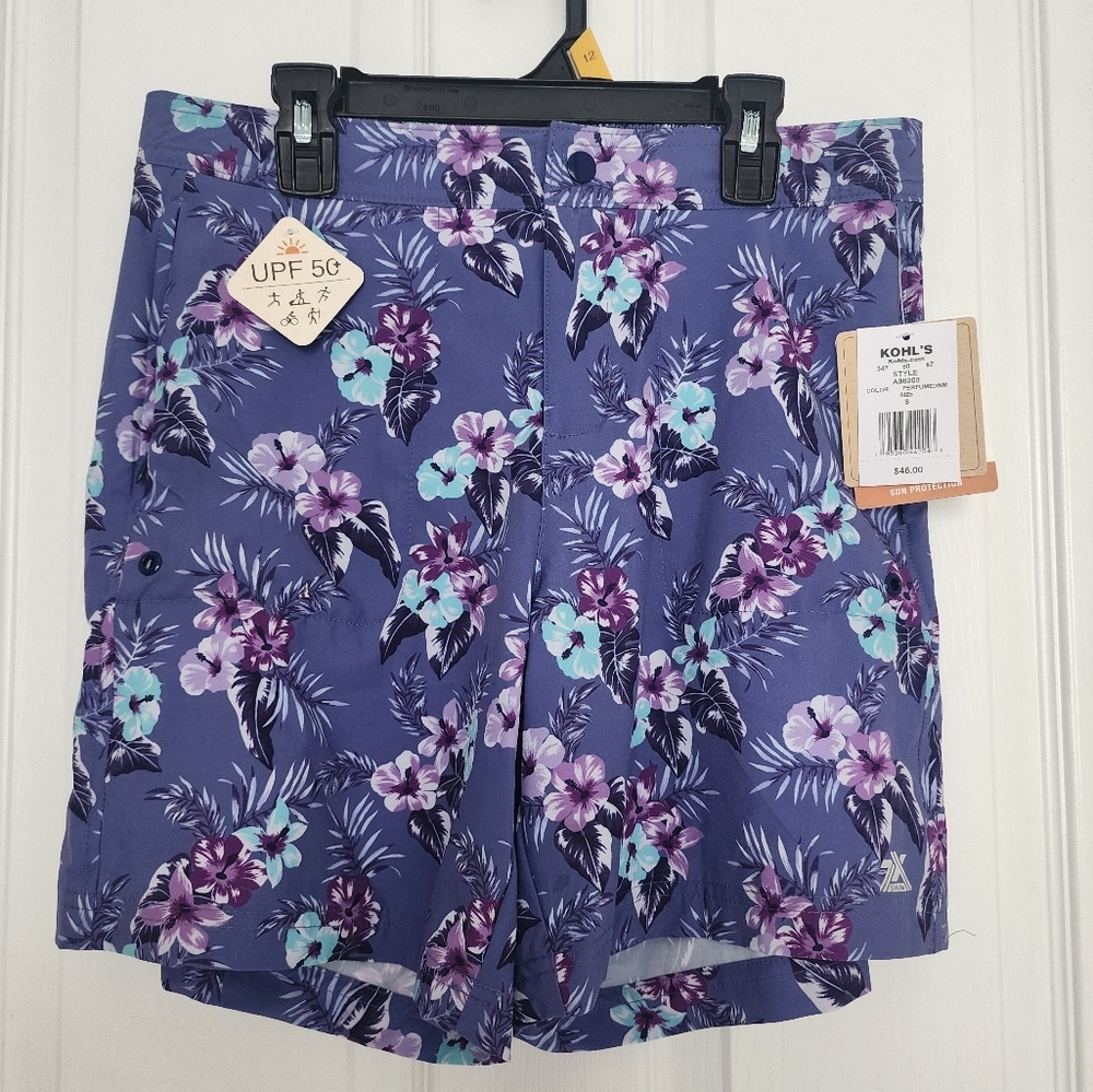 Zeroxposur‎ short, size S, floral